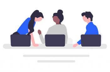 A team discussing among themselves